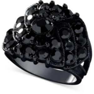 Black ring